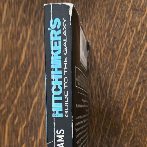 The Hitchhiker's Guide to the Galaxy Movie Tie-In Edition with Bonus Section - Picture 3 of 3